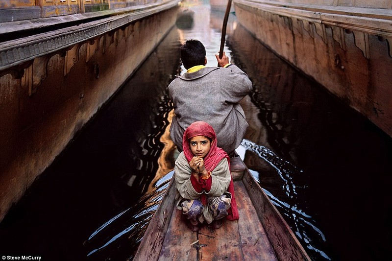 Anh mau song dong cua nhiep anh gia huyen thoai Steve McCurry-Hinh-3